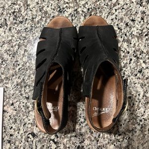 Dansko Demetra, black open toe sandal, EU 39, US 9